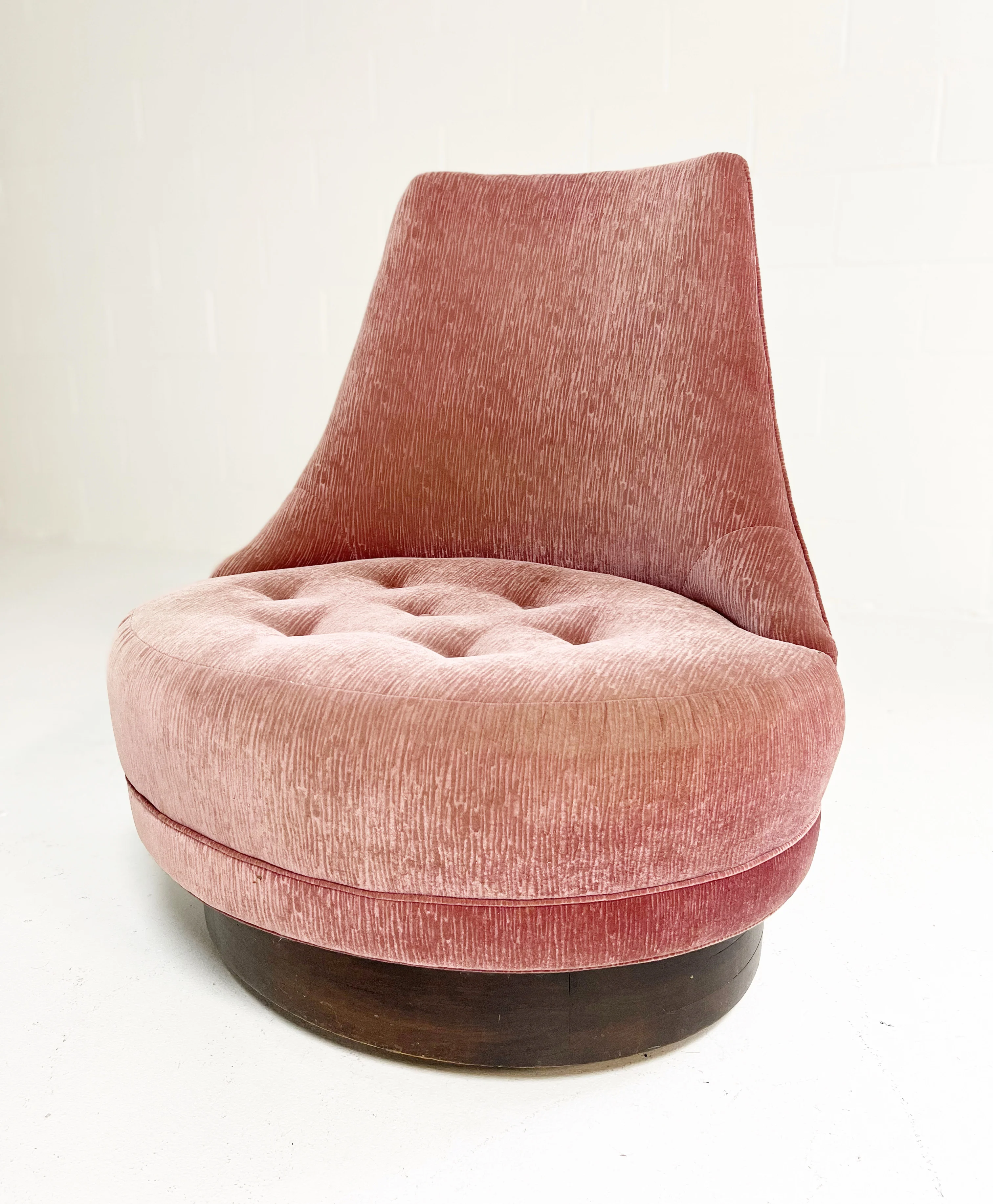 Swivel Lounge Chair - Image 2