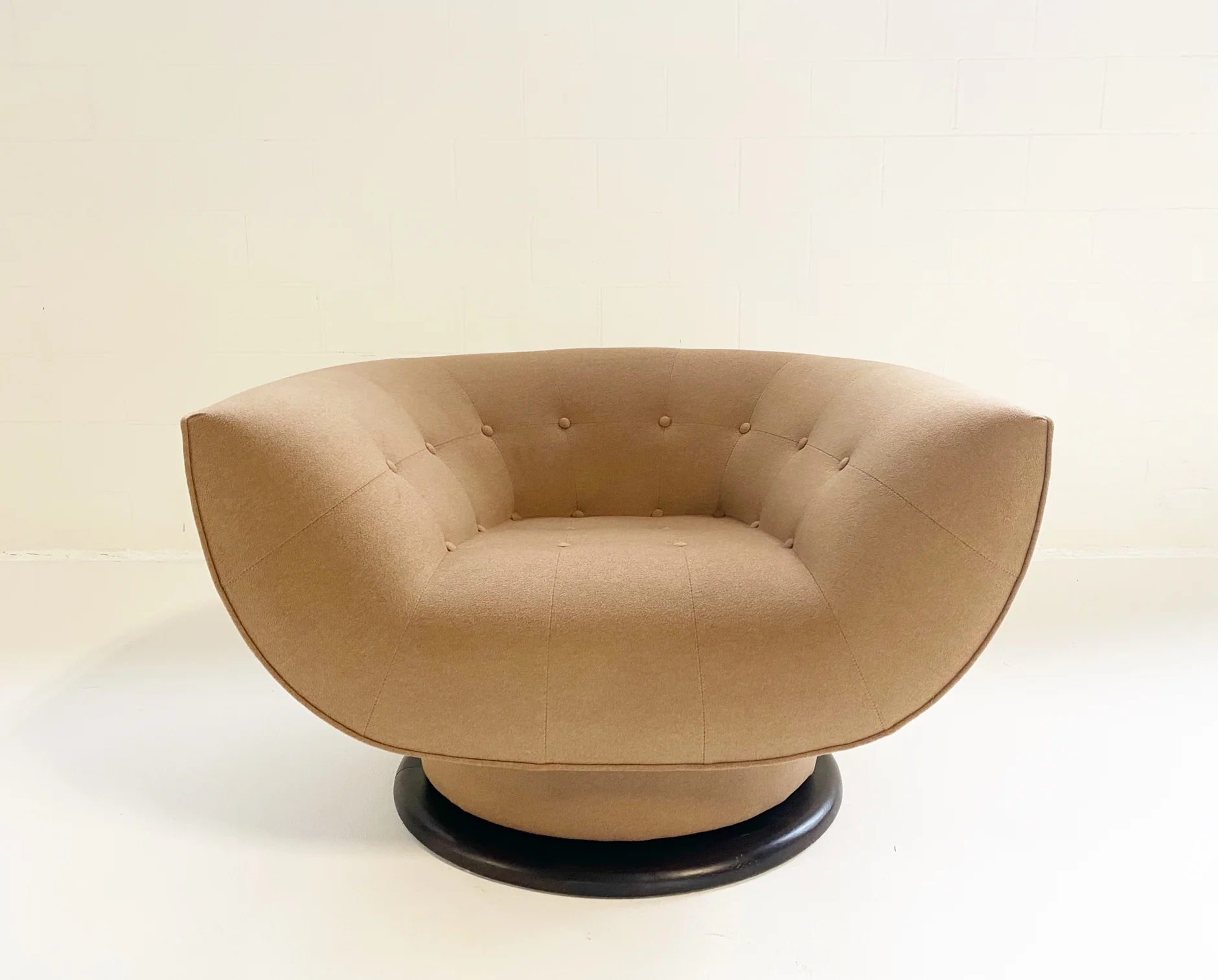 Swivel Lounge Chairs in Loro Piana Cashmere, pair - Image 7