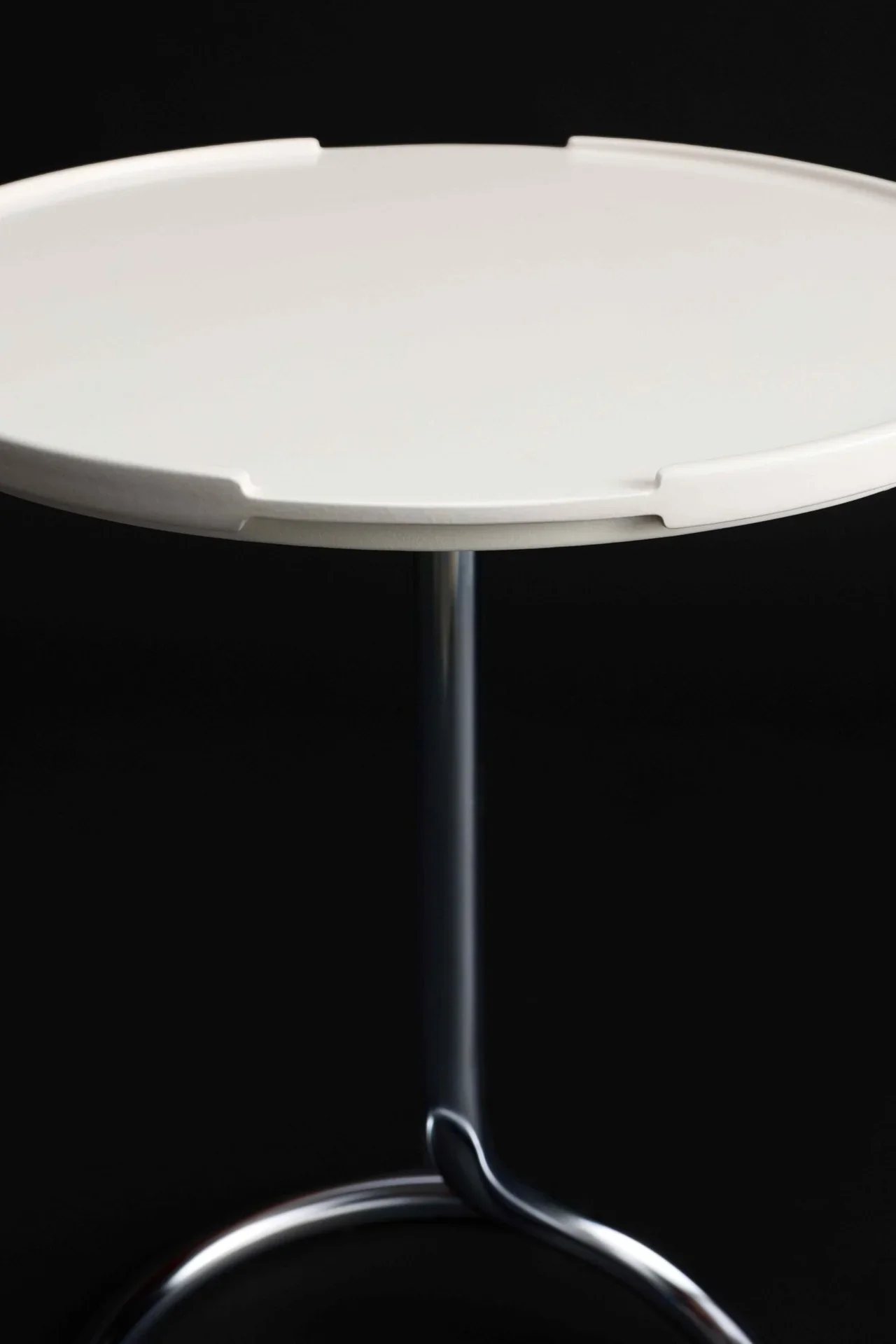 The 5–9 TV Tray Table, Wall Paint Off-White - Image 3