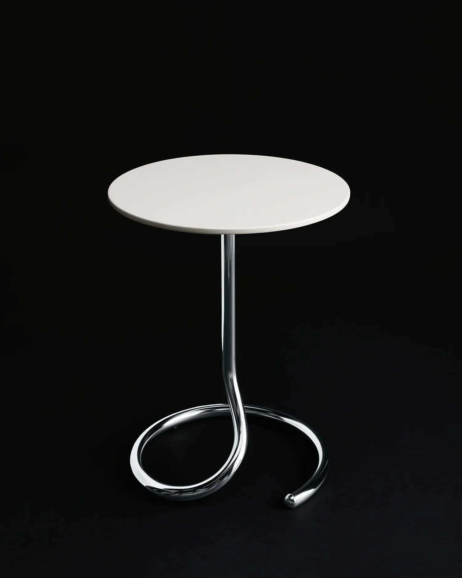The 5–9 TV Tray Table, Wall Paint Off-White - Image 4
