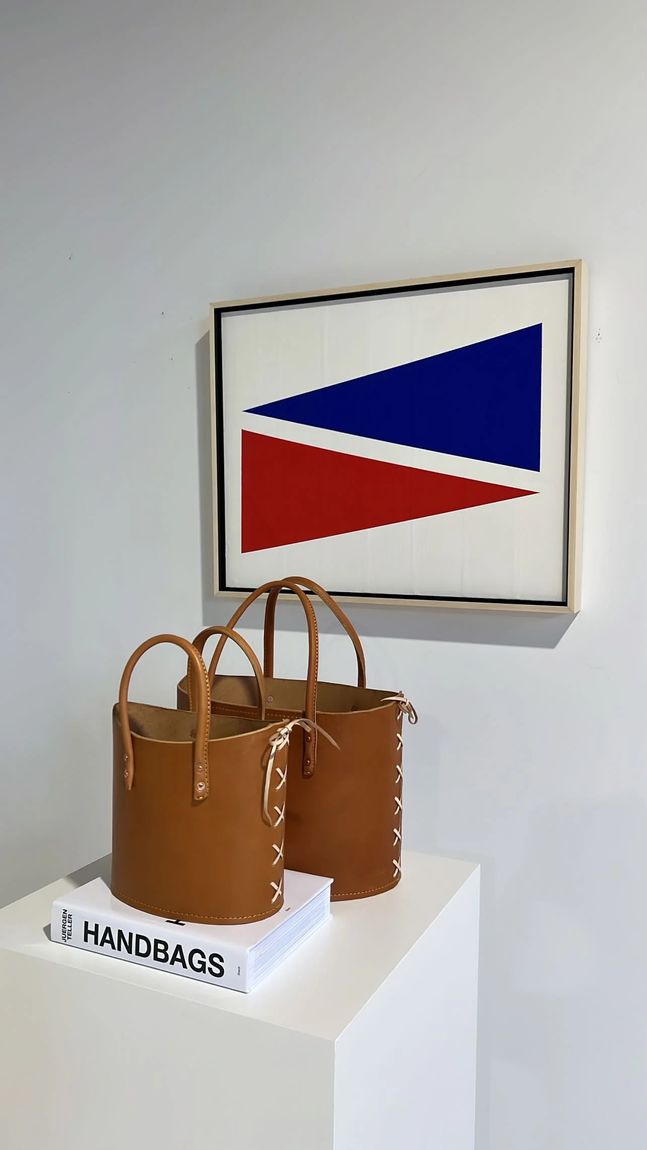 Canoe 10.5 Bag, London Tan - Image 5