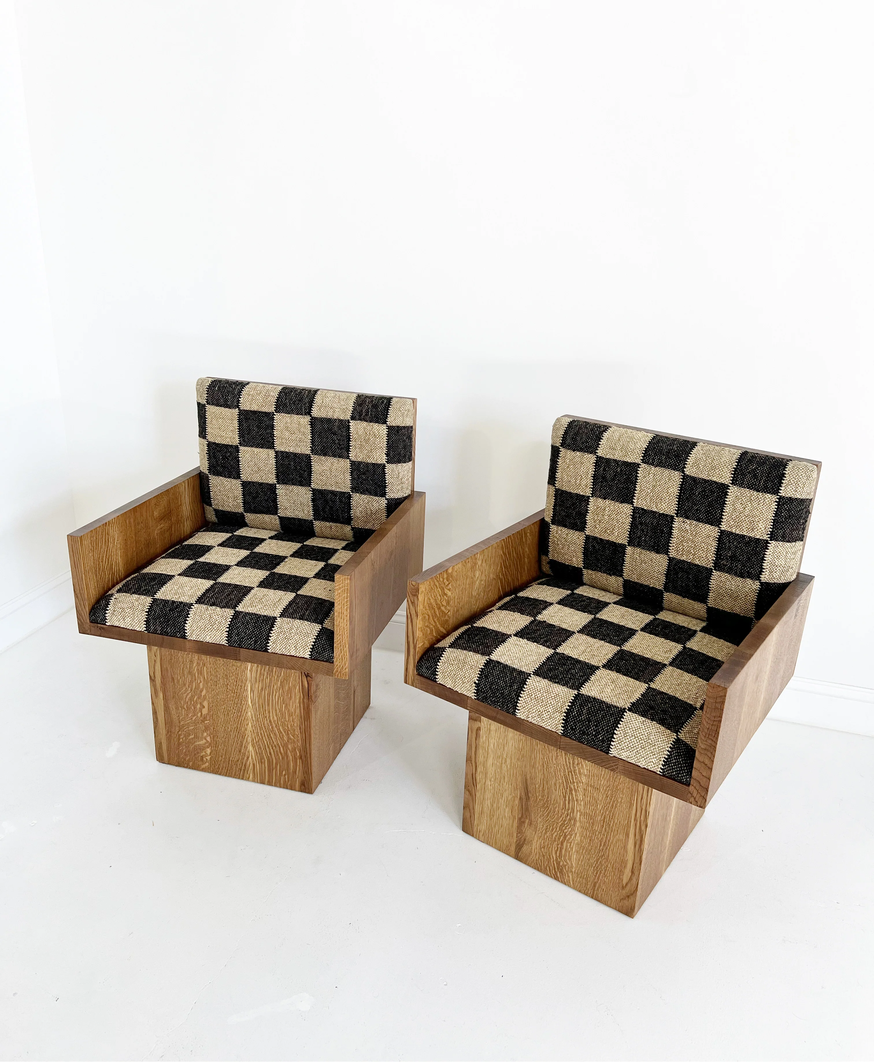 The JMF Chair - Image 6