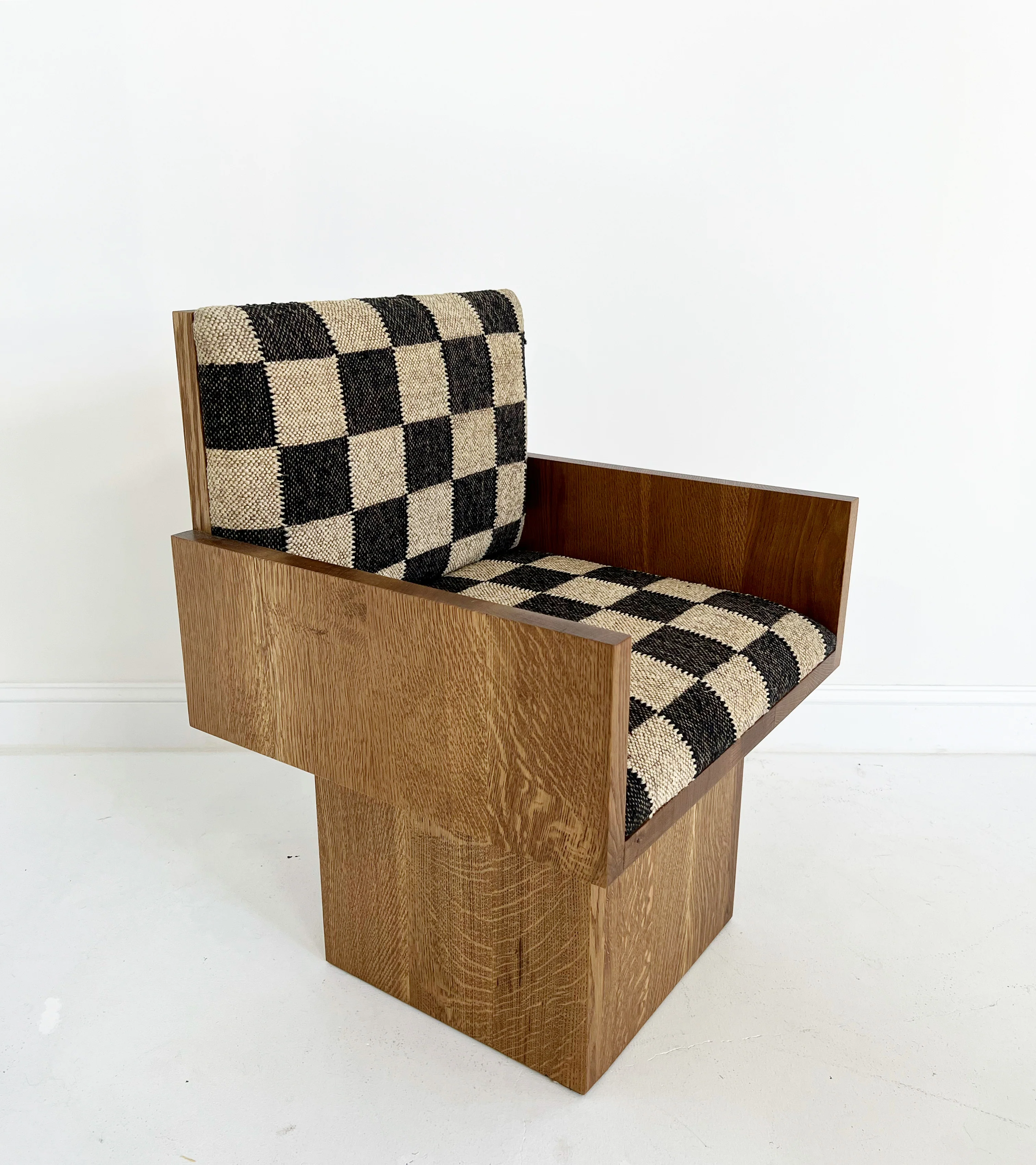The JMF Chair - Image 9