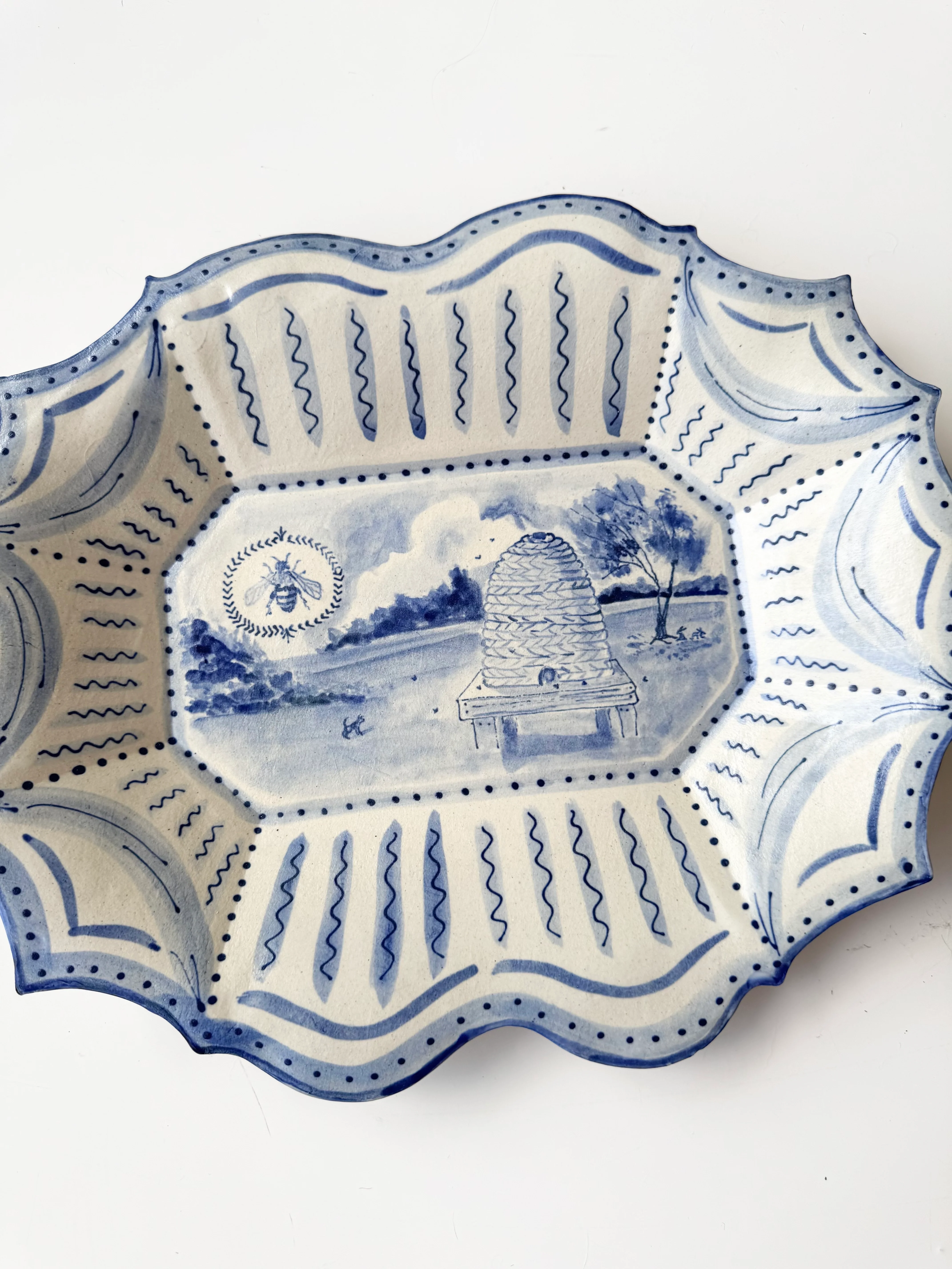 The Queen Bee Platter - Image 2