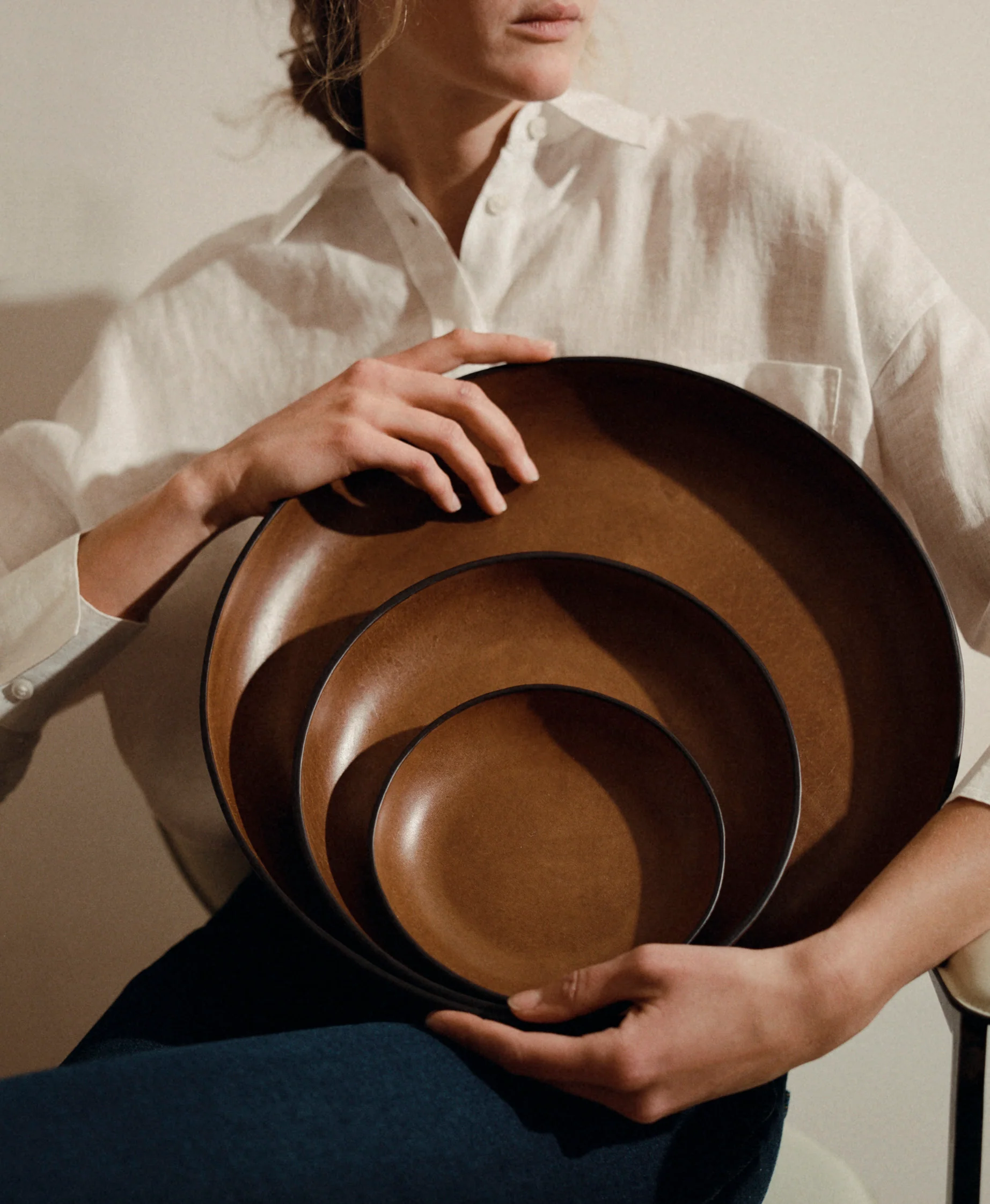 The Tray Set in Molded Leather - Cognac - Image 4