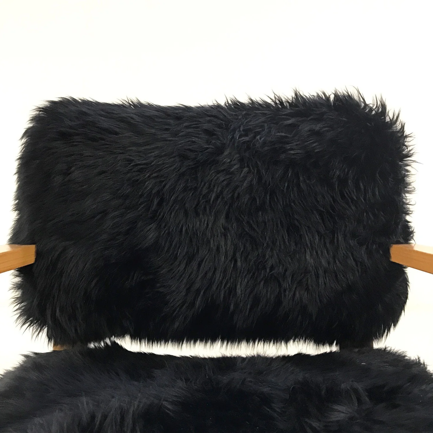 Armchairs in New Zealand Sheepskin, pair - Image 7