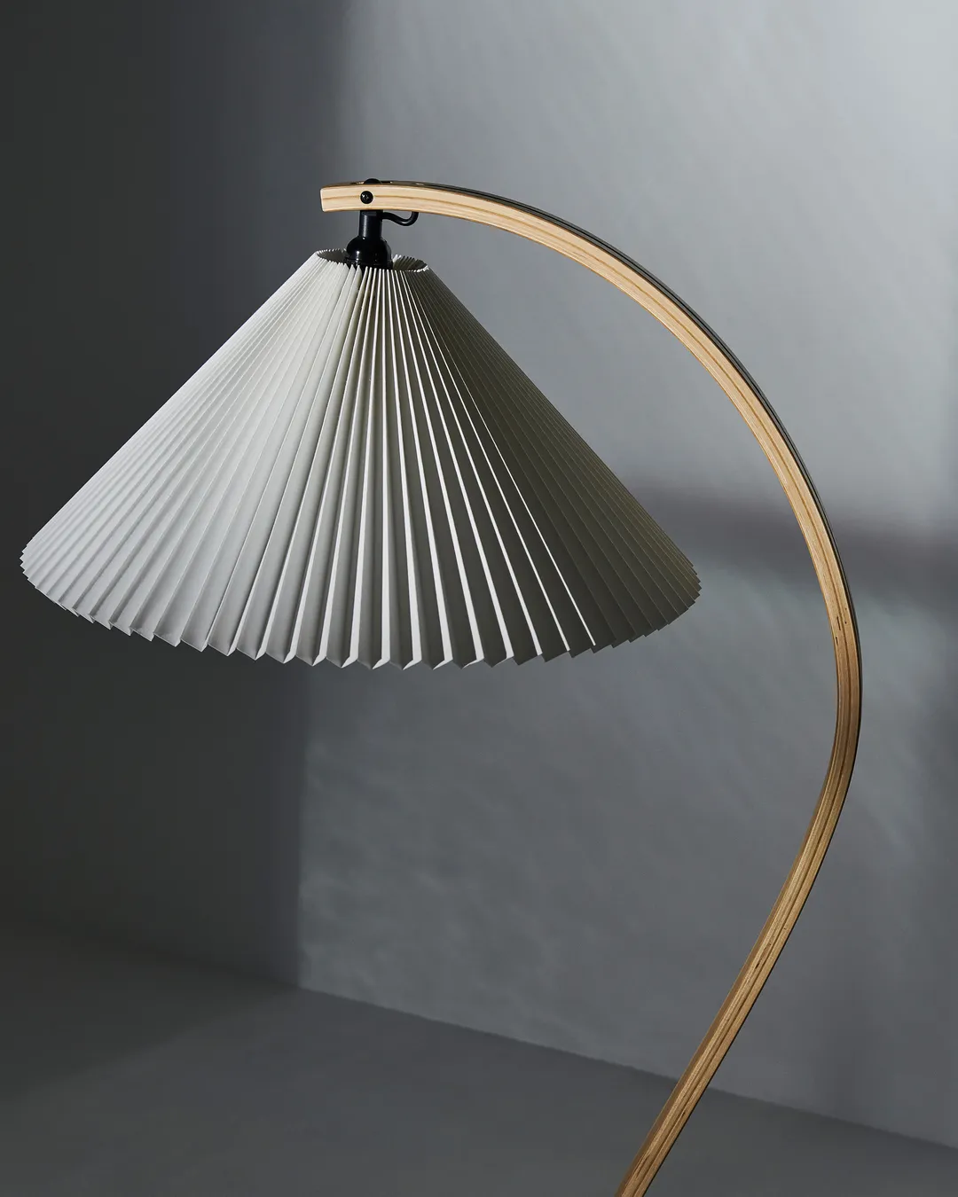 Timberline Floor Lamp - Image 4