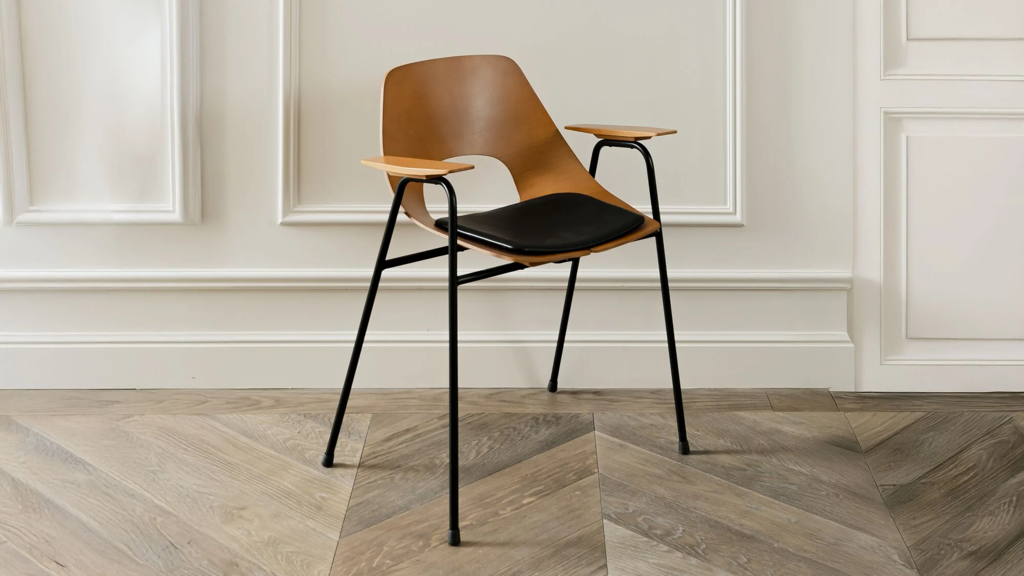Tonneau Dining Chair with Arms - Image 7