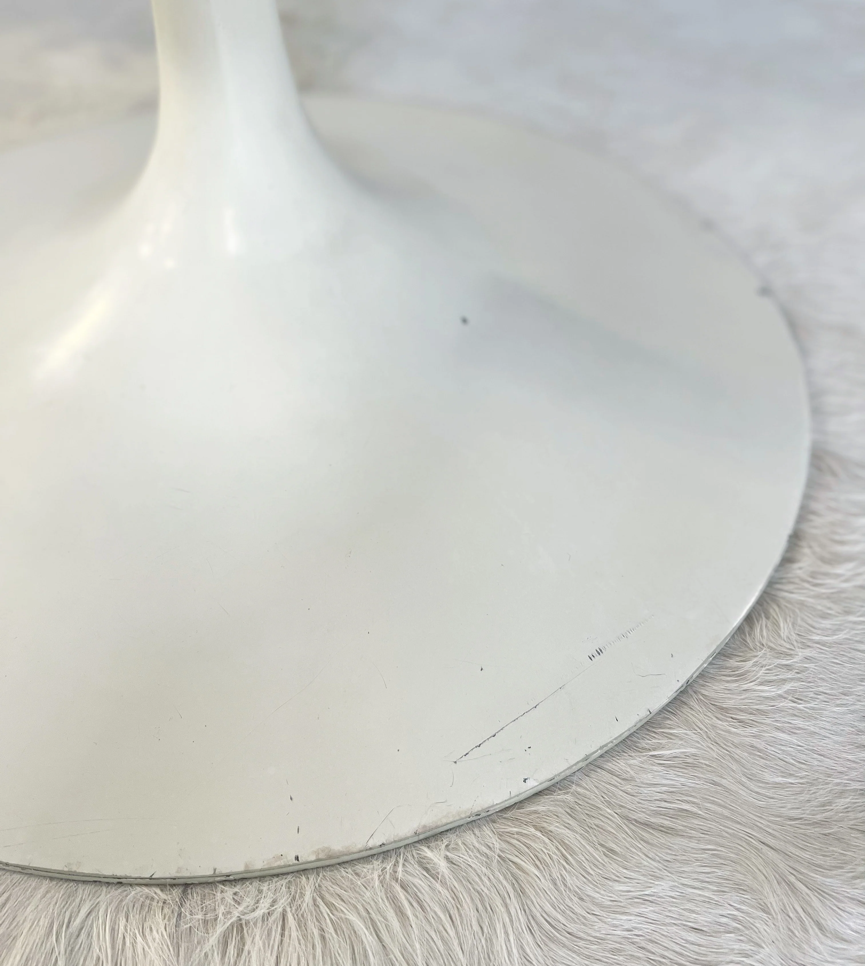 Model 174W Tulip Dining Table - Image 8