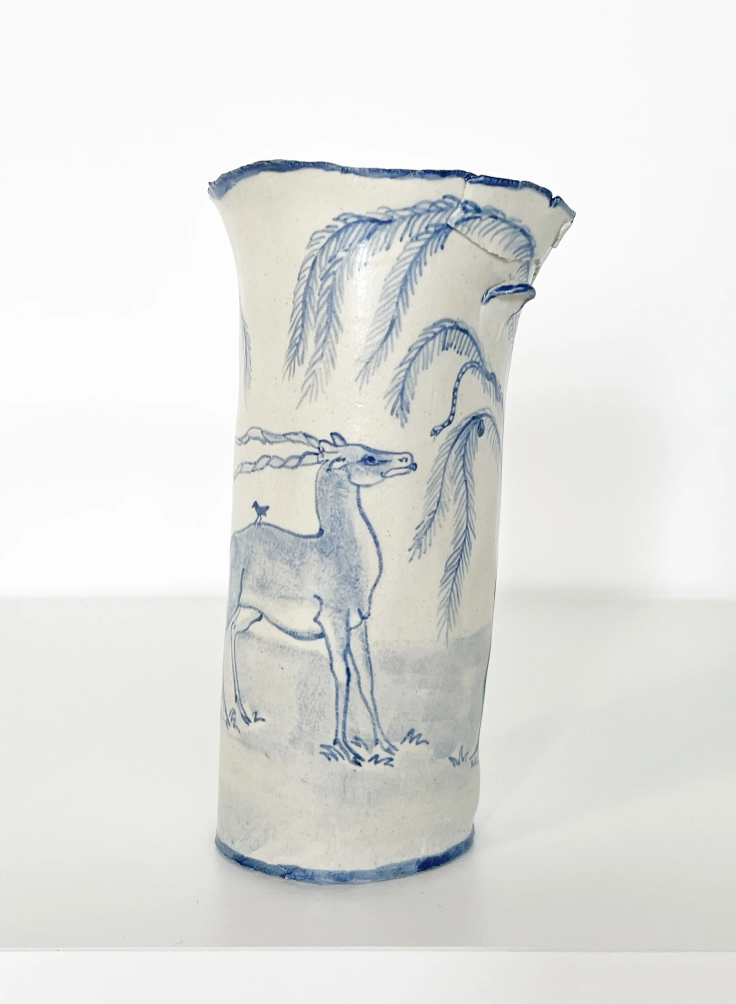The Conversation Between Strangers Vase - Image 5