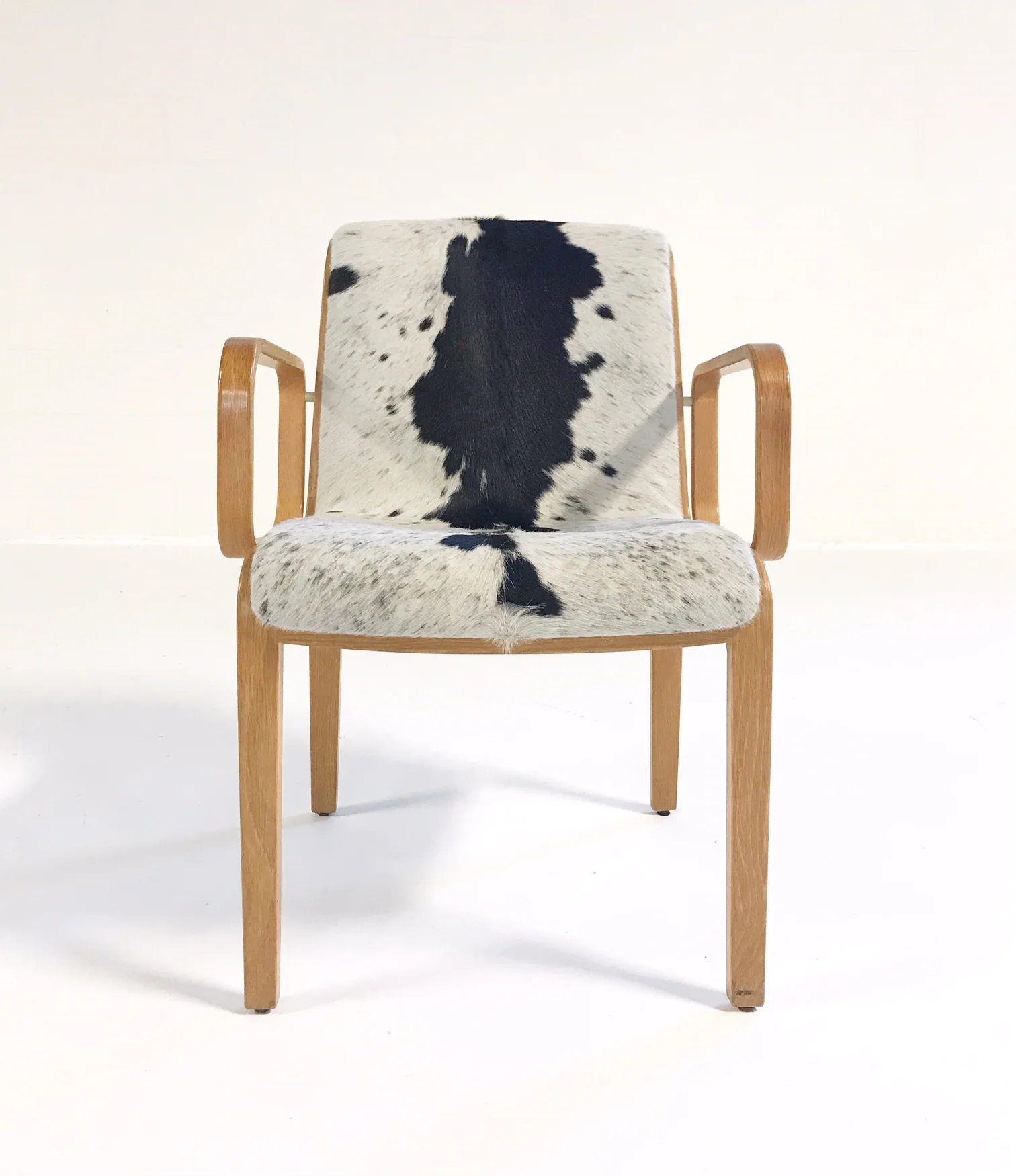 Armchair in Brazilian Cowhide - Image 3