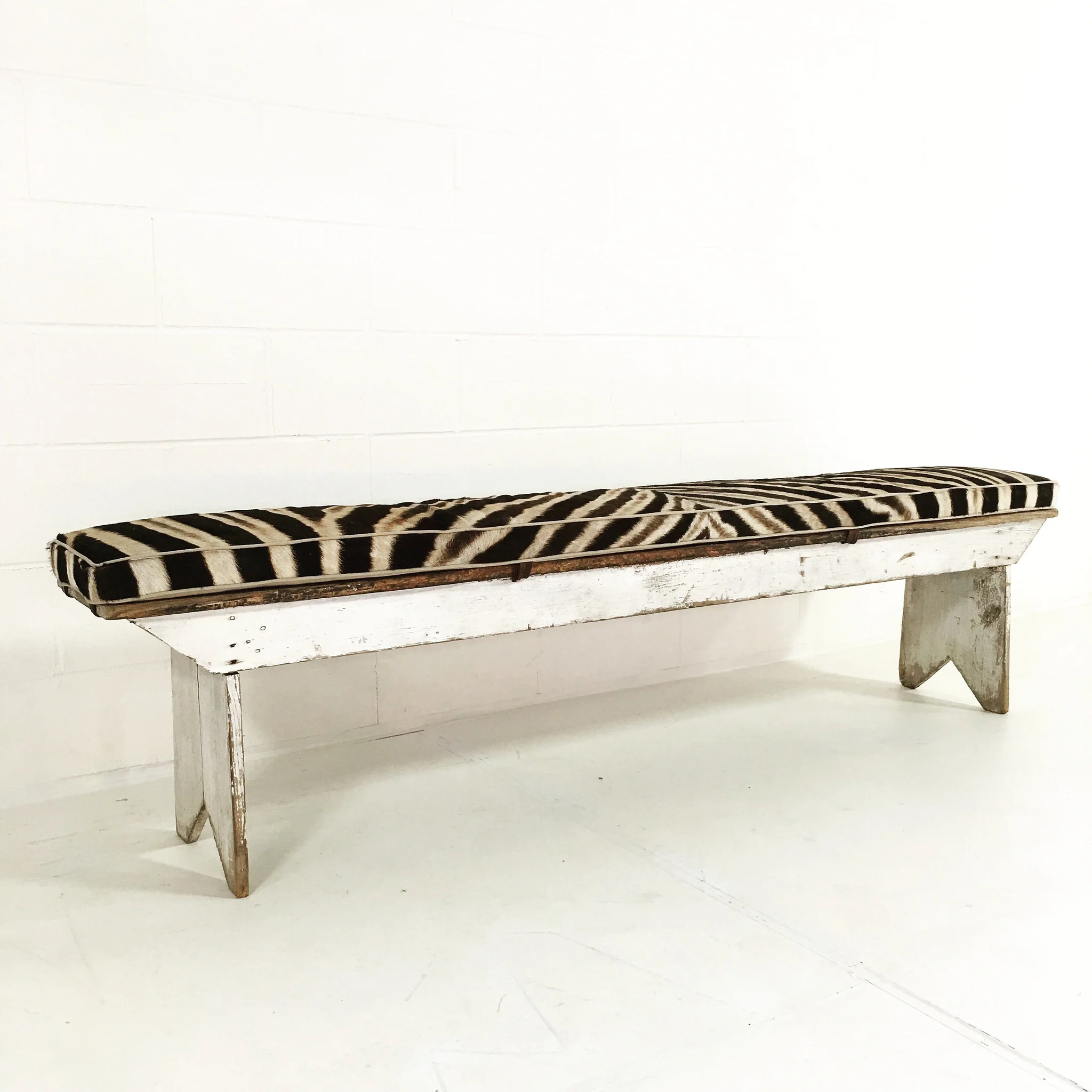 Farmhouse Bench with Zebra Cushion