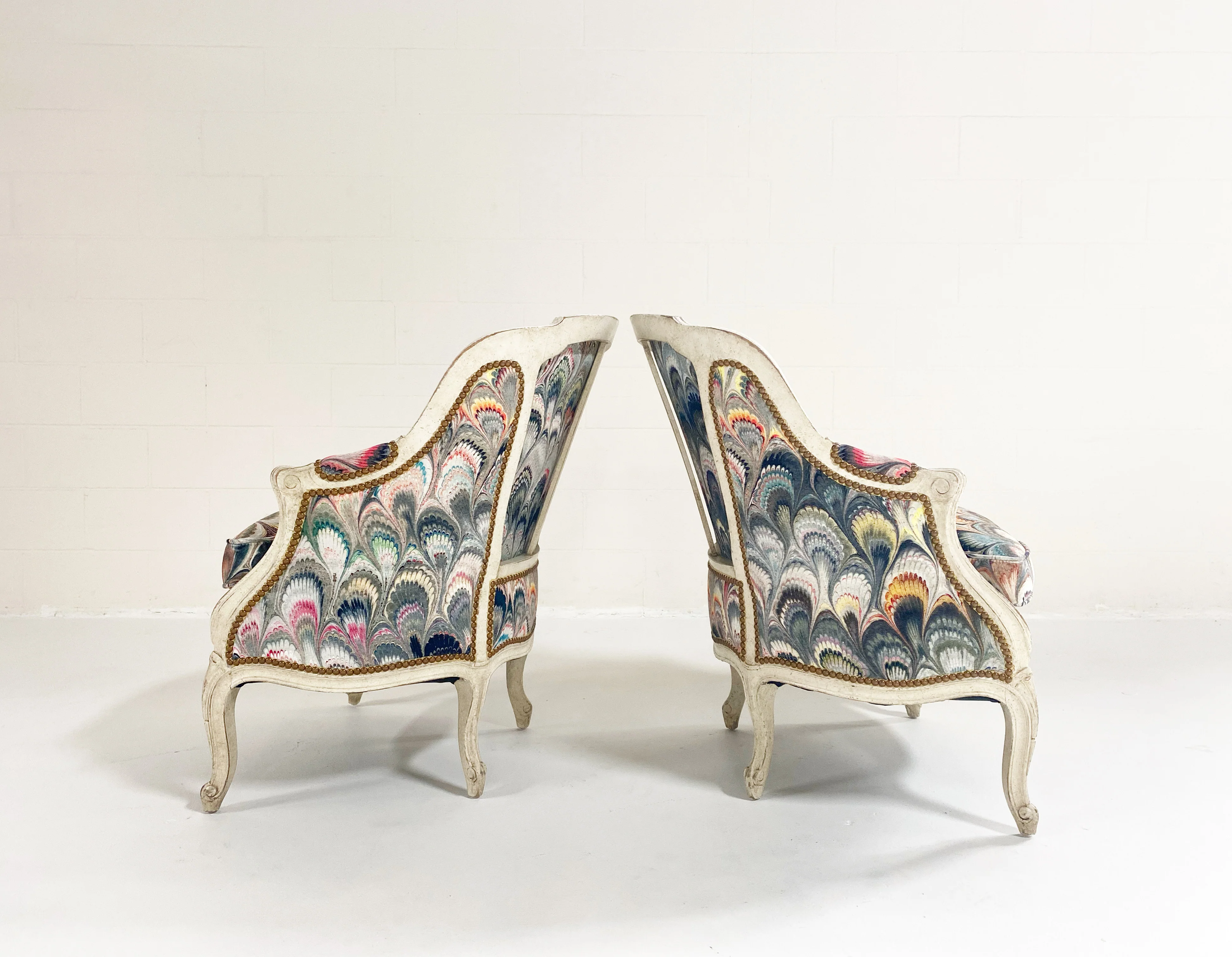 Vintage French Armchairs in Beata Heuman Marbleized Velvet, Pair - Image 4