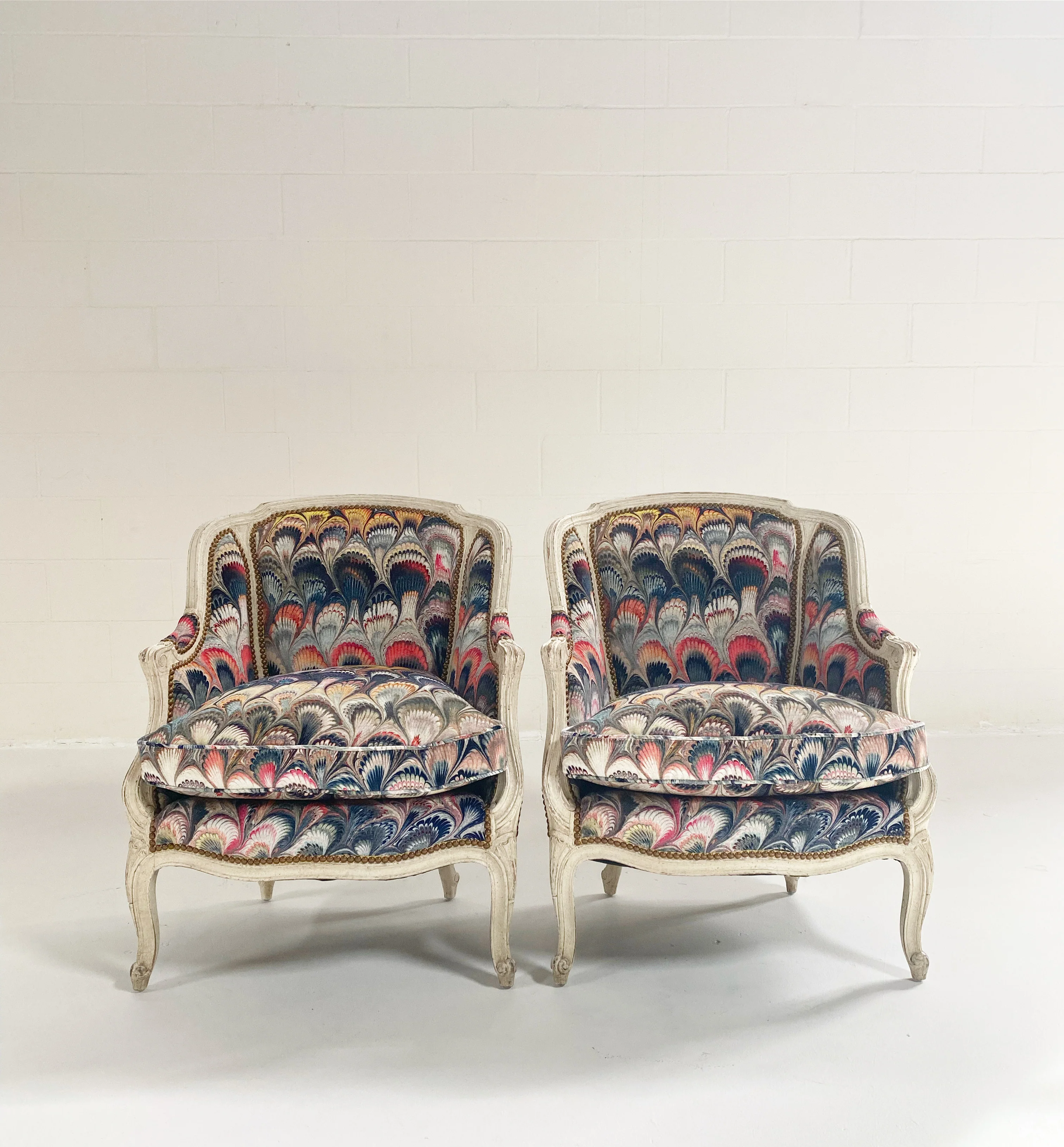 Vintage French Armchairs in Beata Heuman Marbleized Velvet, Pair - Image 9