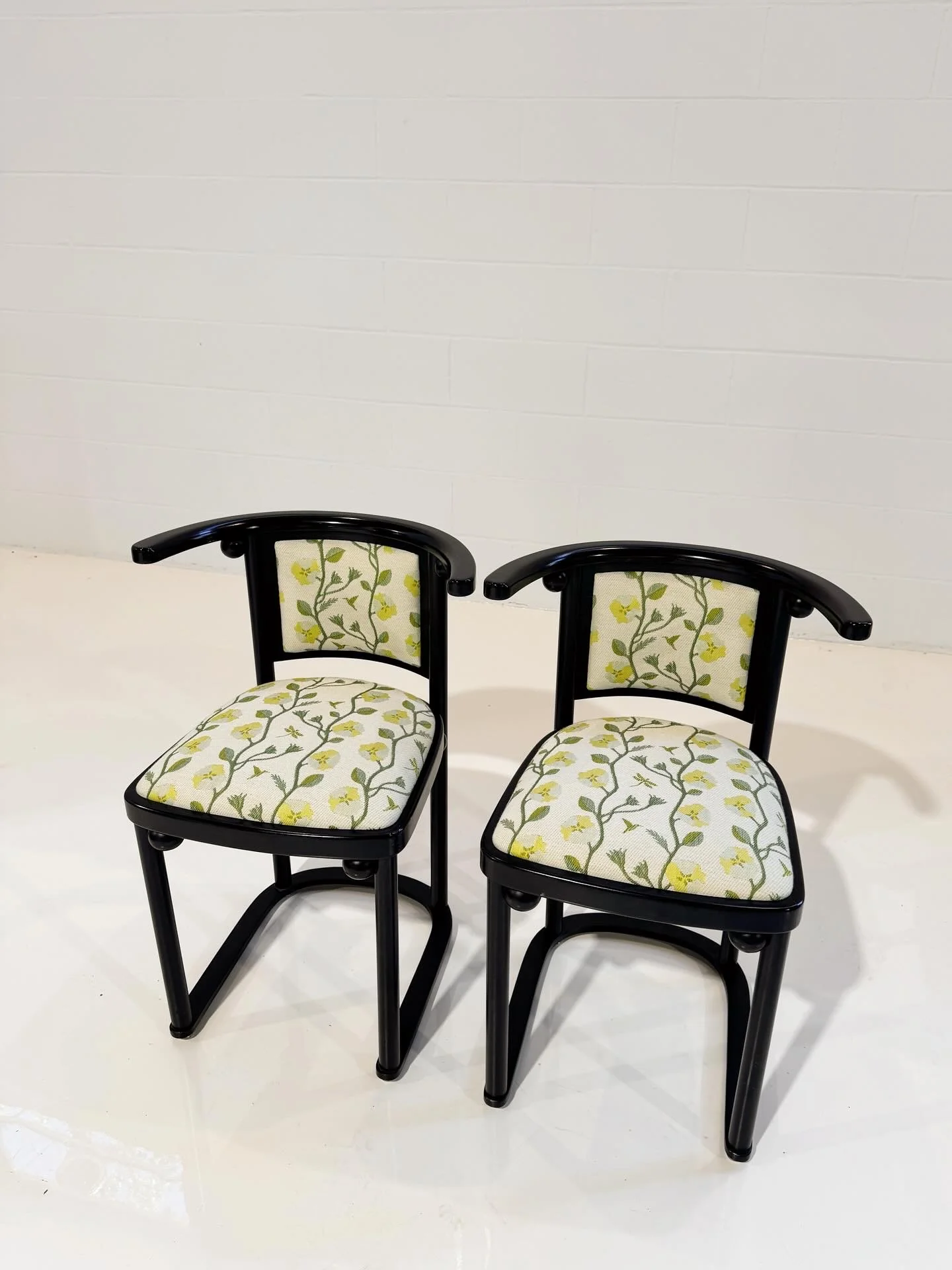 Vintage Josef Hoffmann Fledermaus Chairs, Pair - Image 3