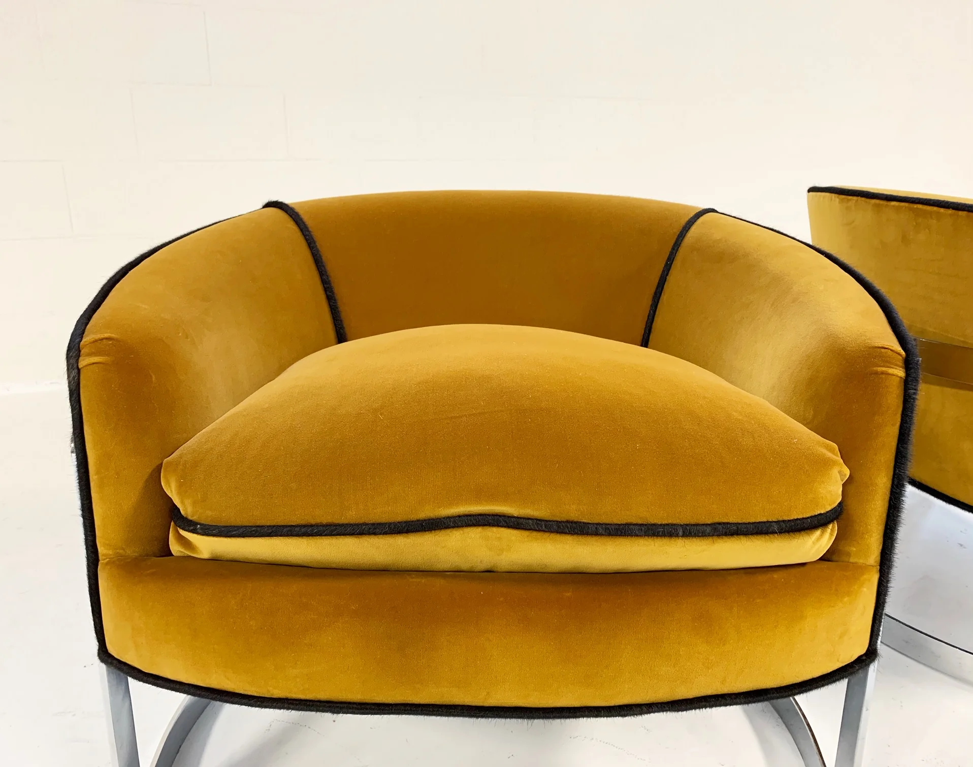 Lounge Chairs in Loro Piana Velvet - Image 3
