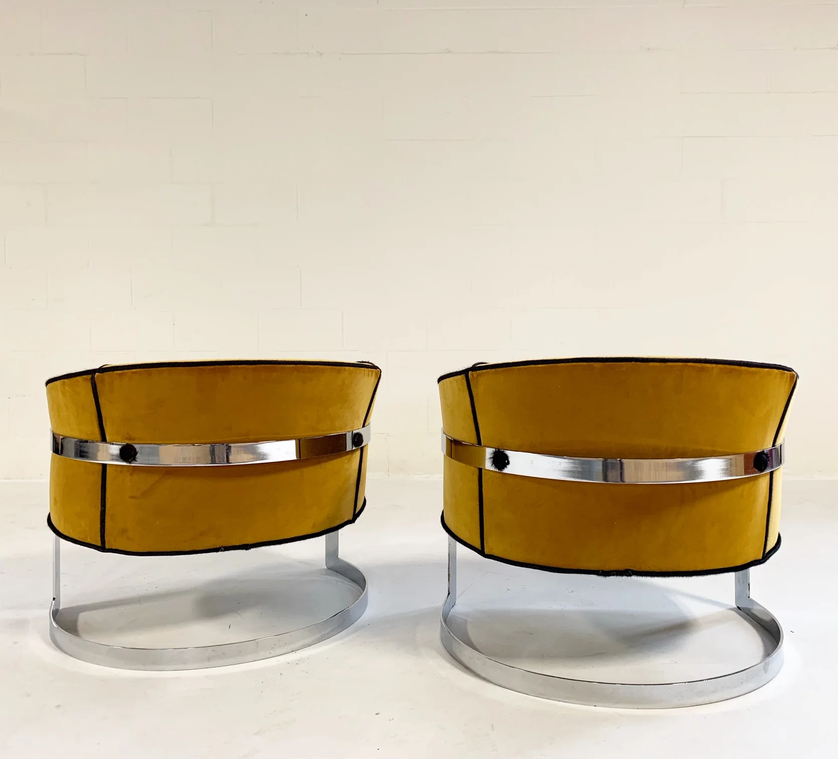 Lounge Chairs in Loro Piana Velvet - Image 7