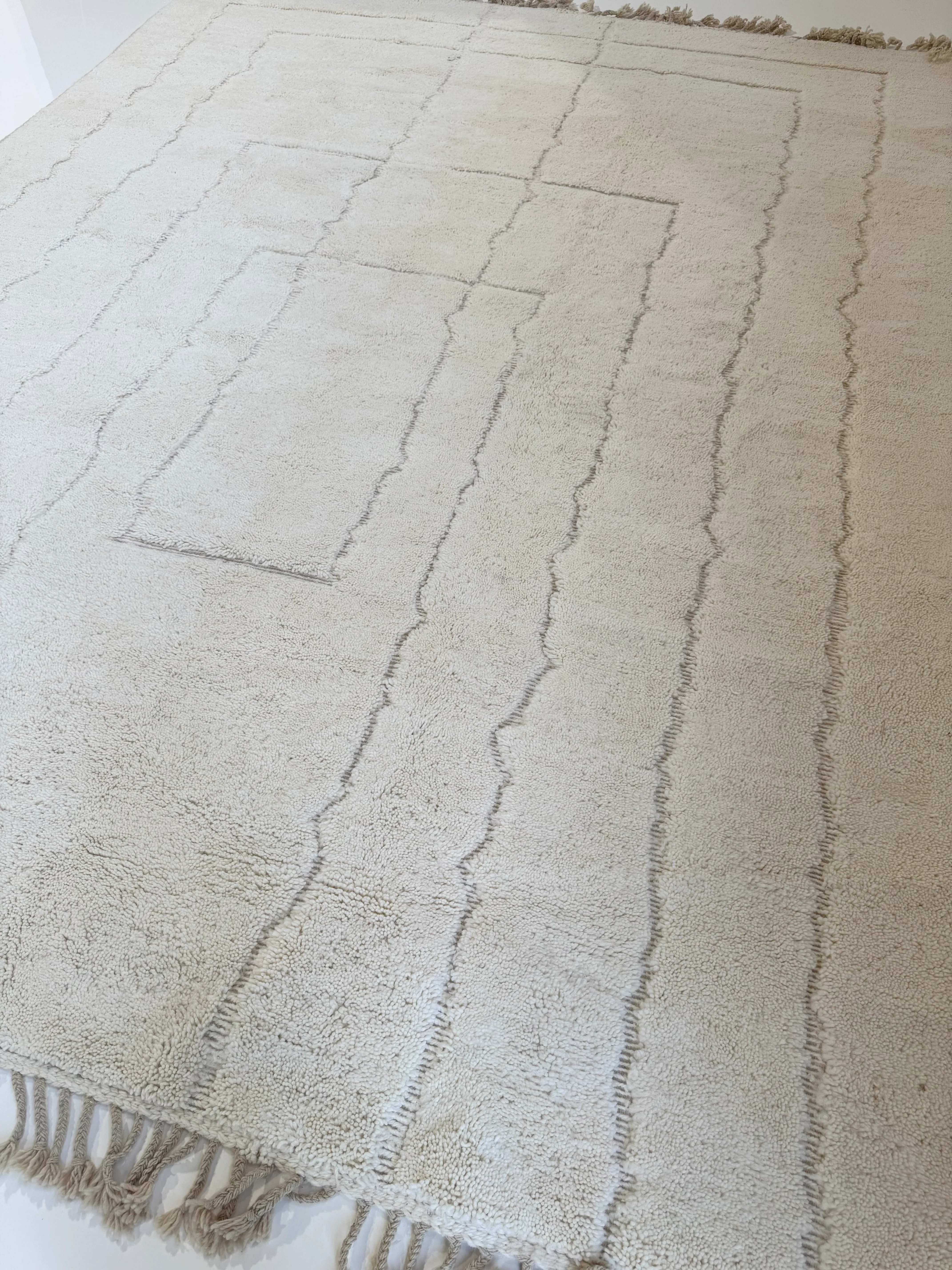 Vintage Moroccan Rug - Cream - Image 3