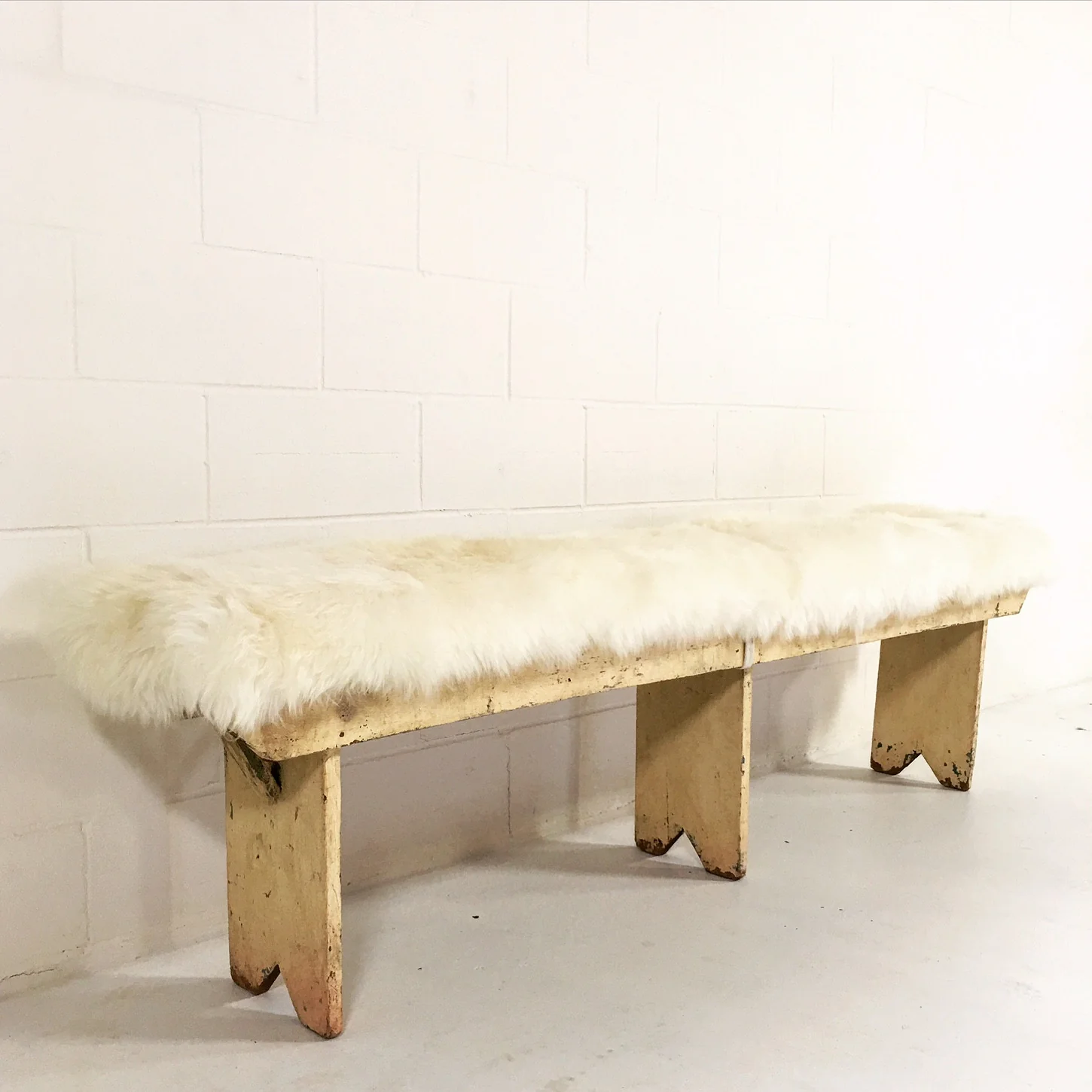 Farmhouse Bench with Sheepskin Cushion