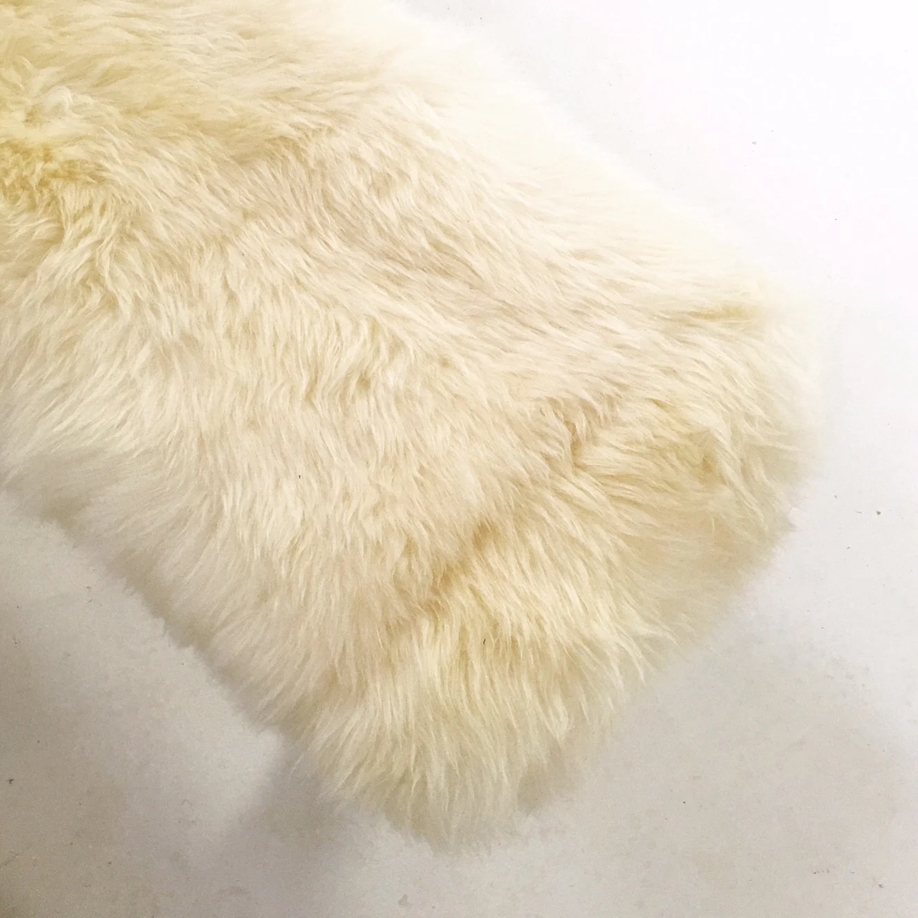 Farmhouse Bench with Sheepskin Cushion - Image 7