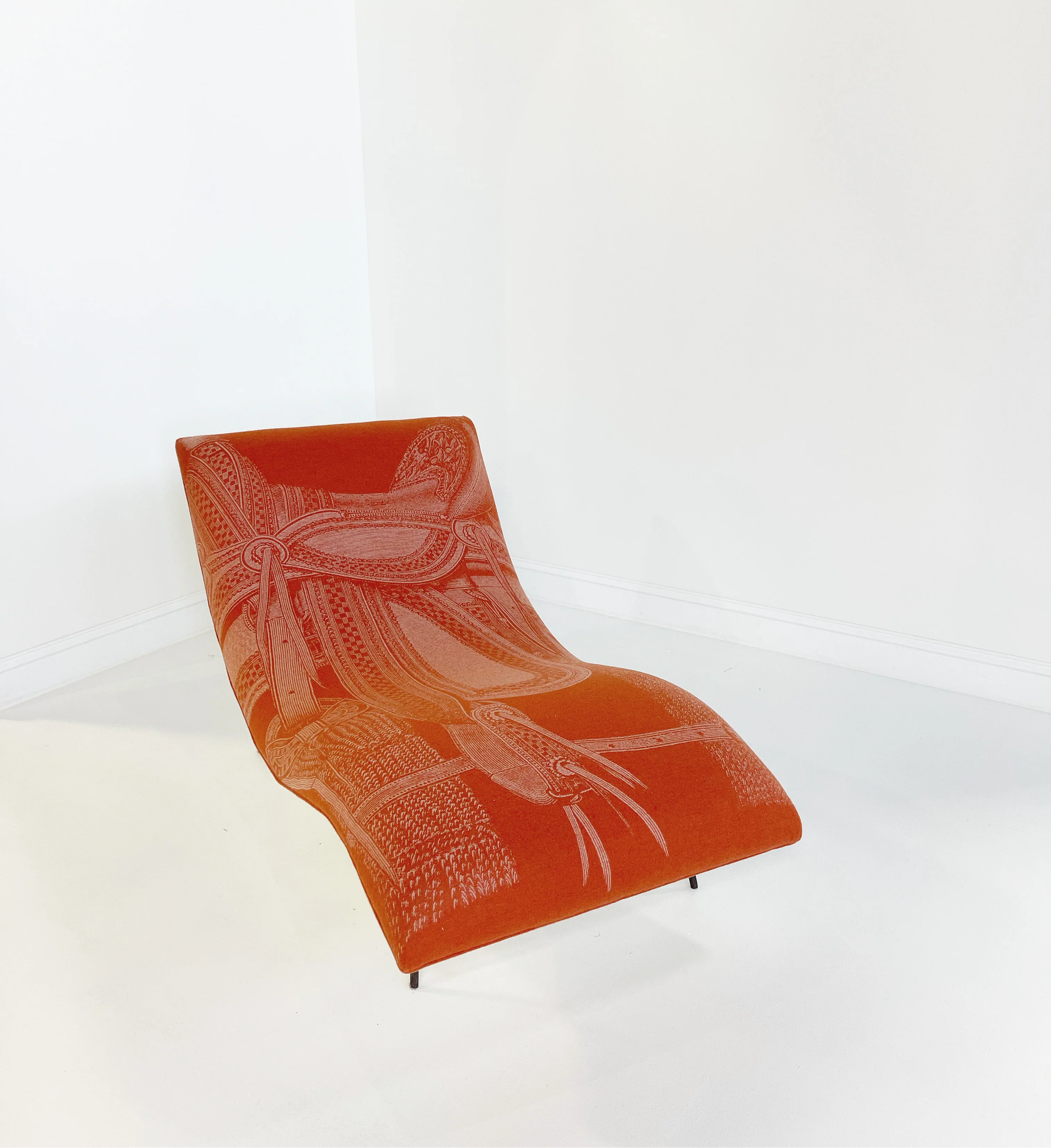 Wave Chaise Lounge in Hermès Blanket and Ivory Leather - Image 3